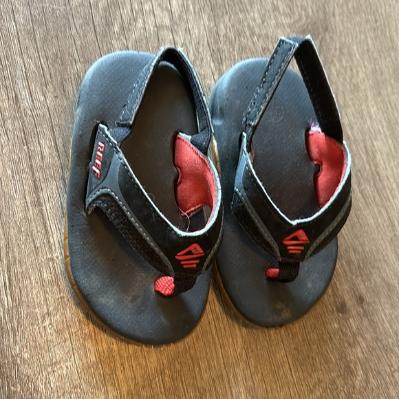 Reef baby boys sandals size 3/4 - Picture 2 of 3